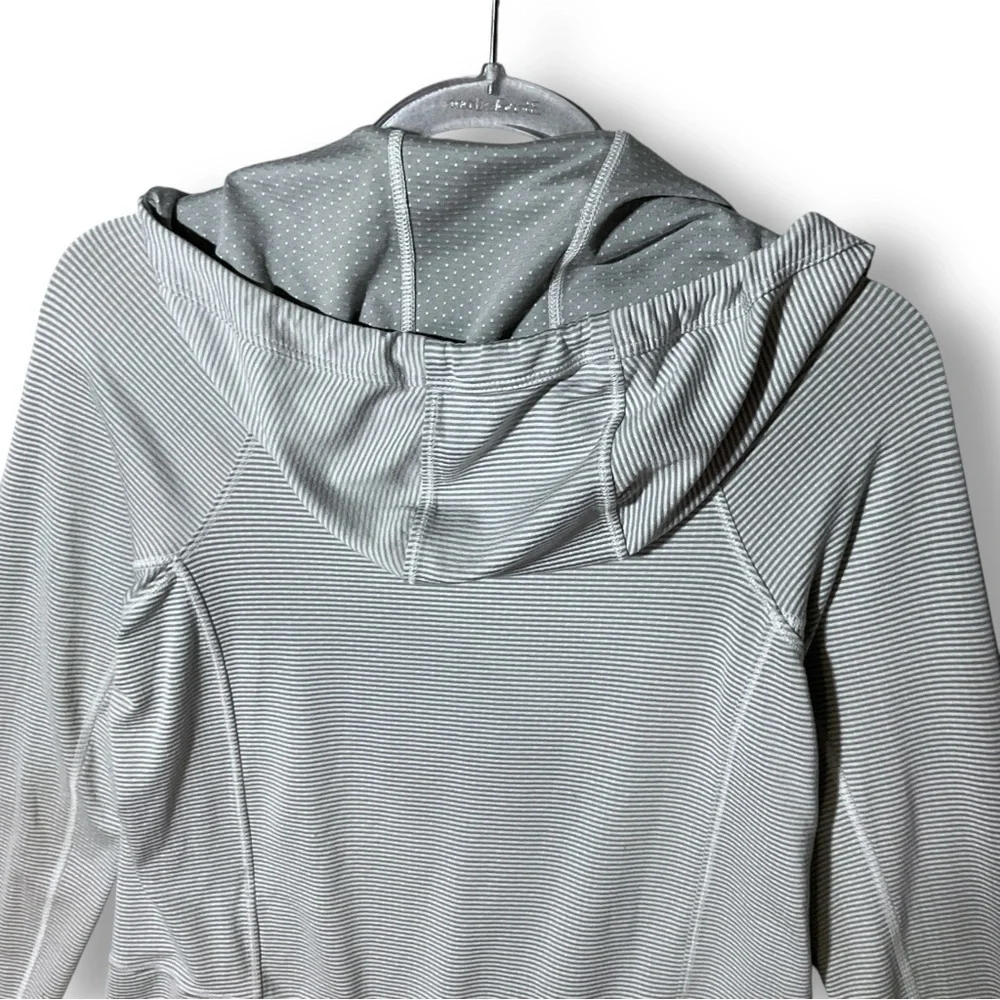 Athleta Hooded Pullover Sz XS Relaxed Fit Striped Active Athleisure Gray - Picture 8 of 13